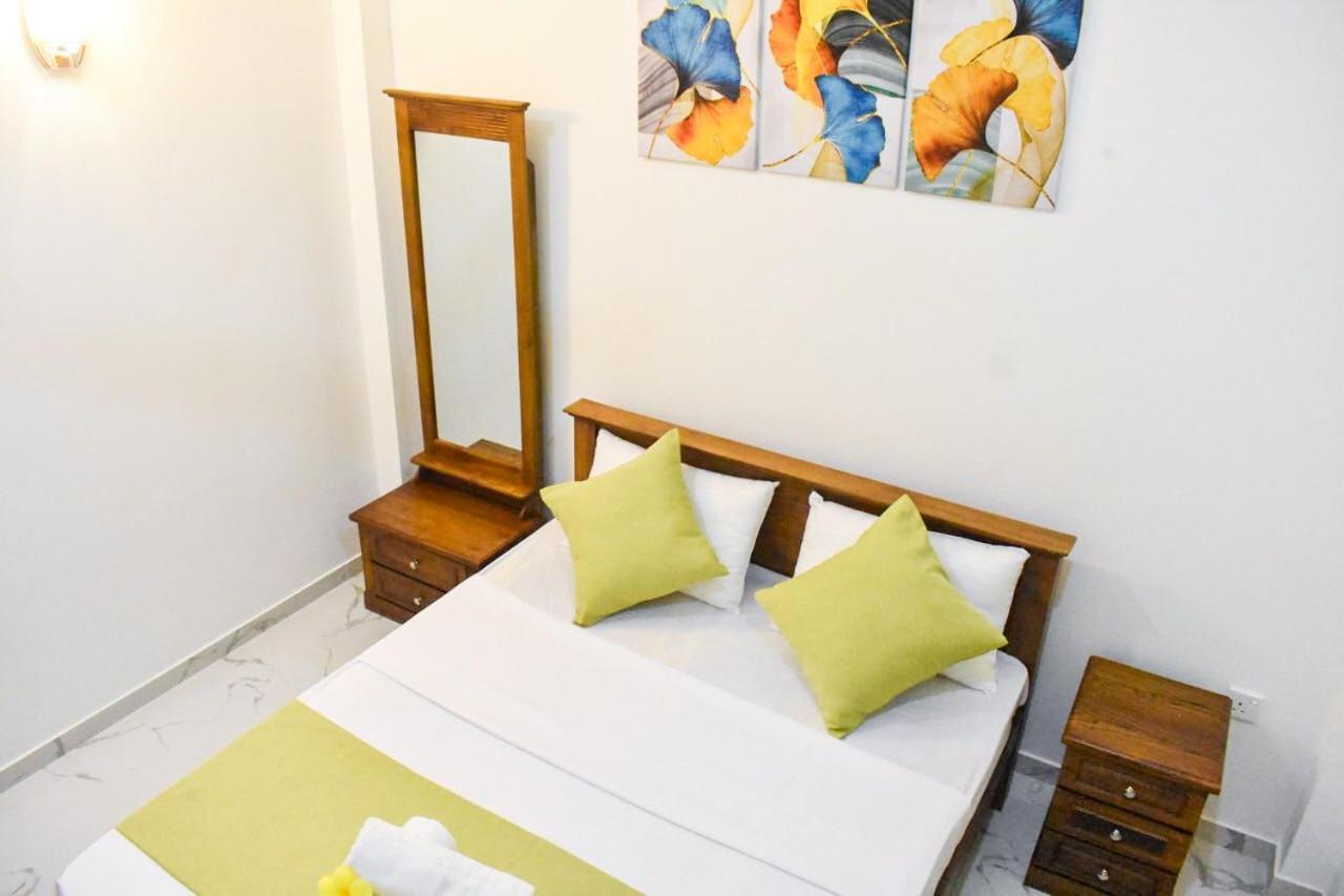 Twinstop Villa Minuwangoda Buitenkant foto
