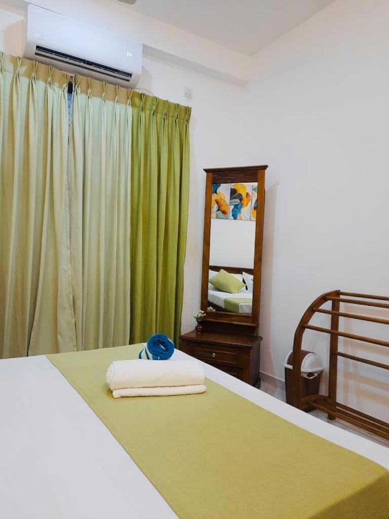 Twinstop Villa Minuwangoda Buitenkant foto